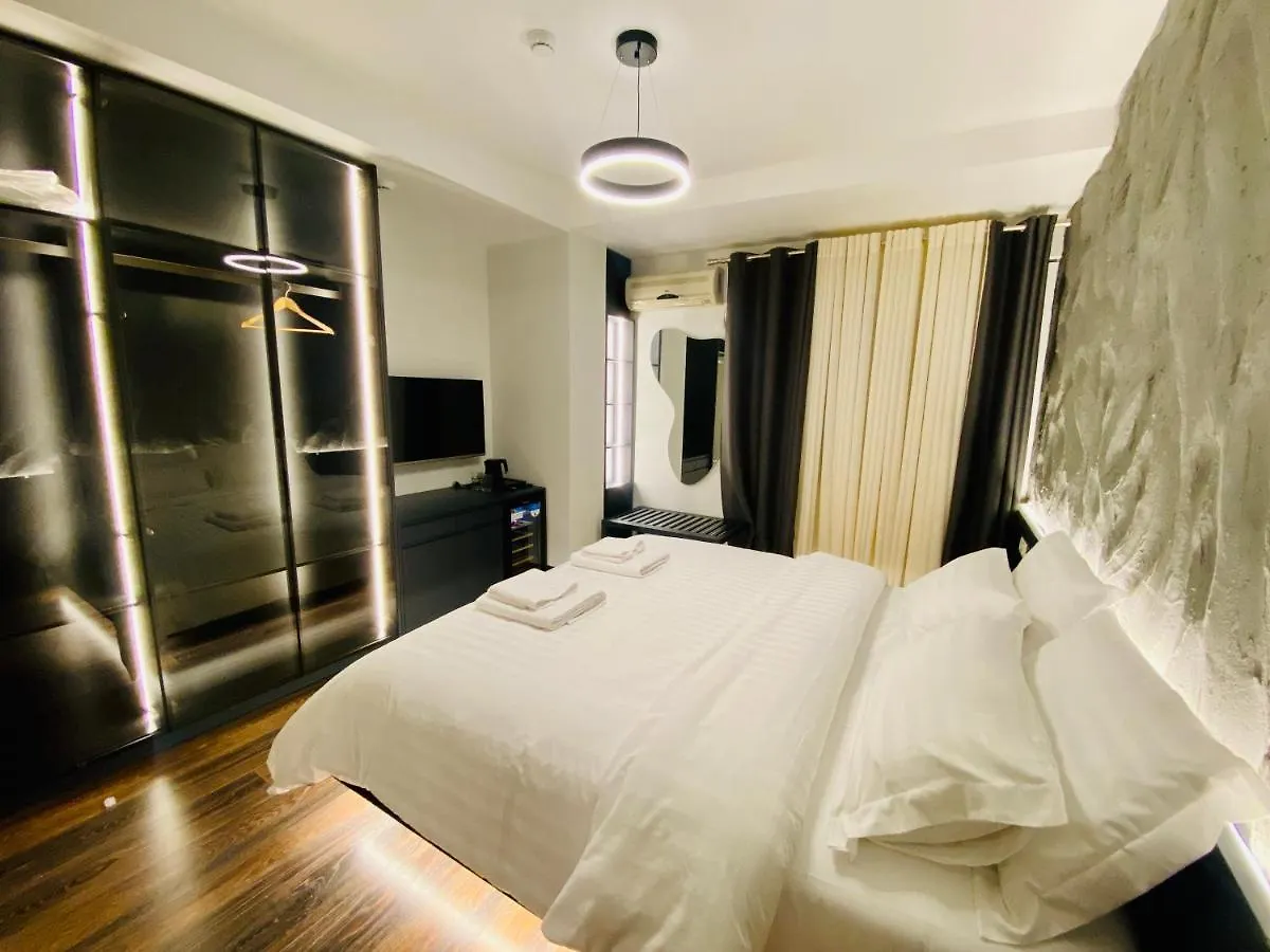 Tirana Central Rooms