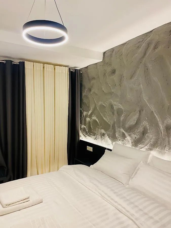 Tirana Central Rooms Gasthof