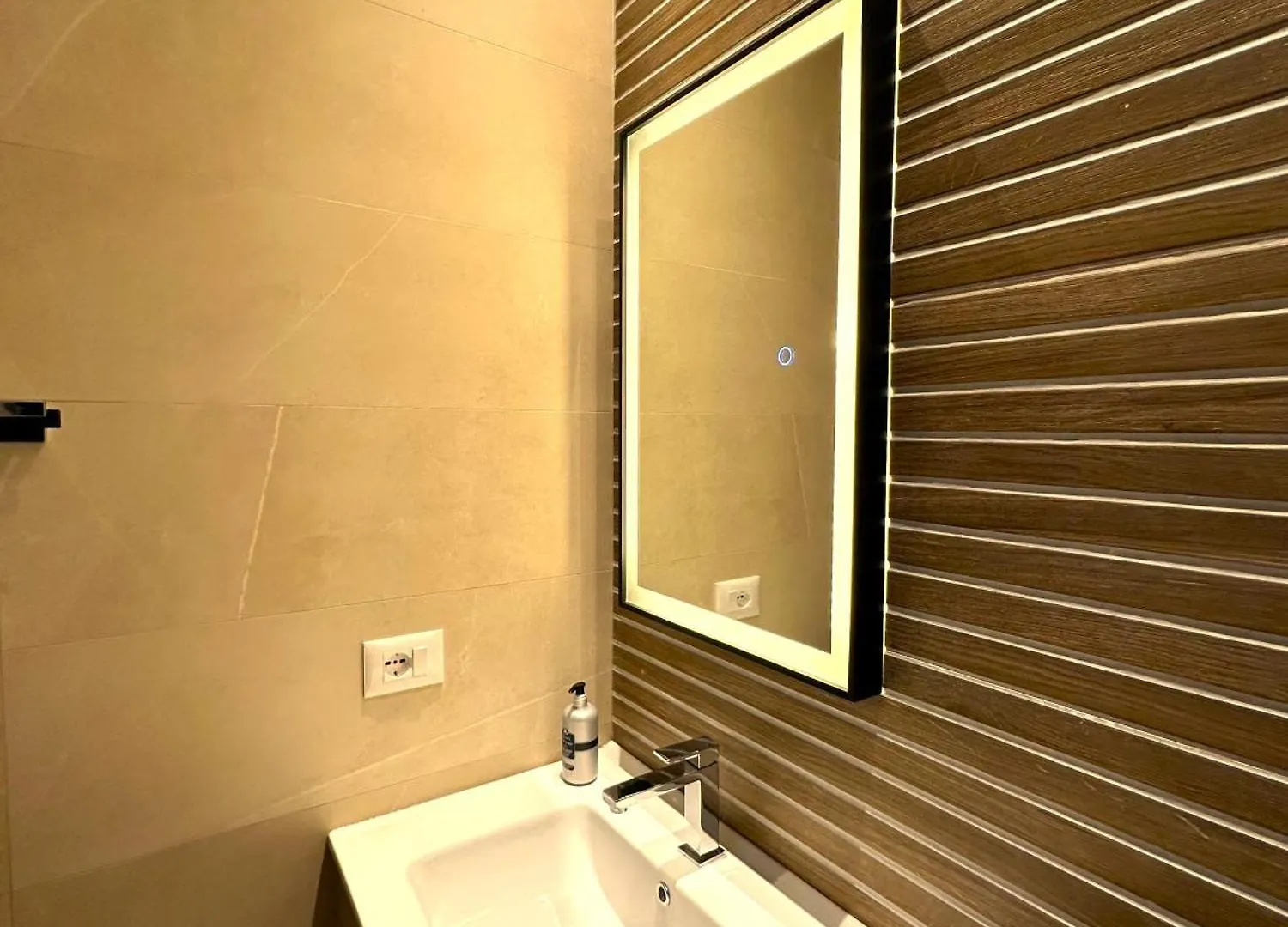 Tirana Central Rooms Gasthof