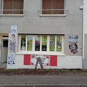 https://chambres-d-hotes-le-labyrinthe-du-peintre.hotels-rhonealpes.com